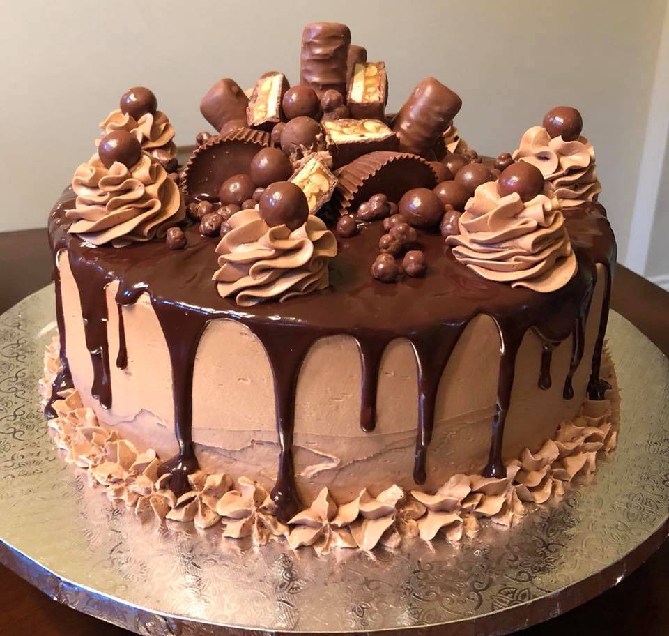 chocolate candy cake