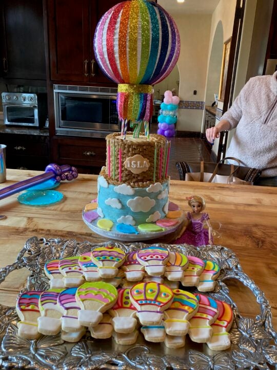hot air balloon cake