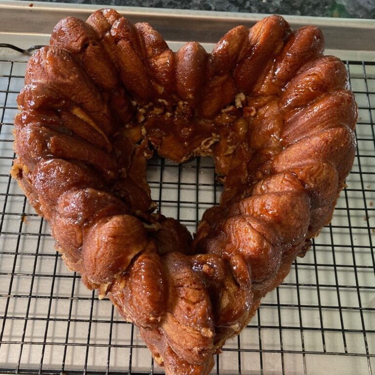 How to Make Monkey Bread with Canned Biscuits