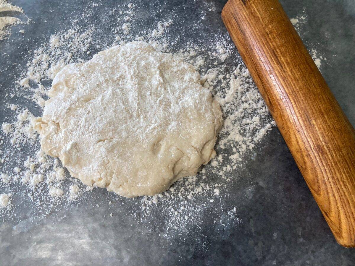 Simple pie crust from scratch out of the box baking