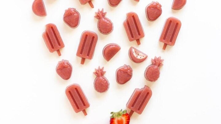 Image for Healthy Strawberry Gummies (Homemade Fruit Snacks)