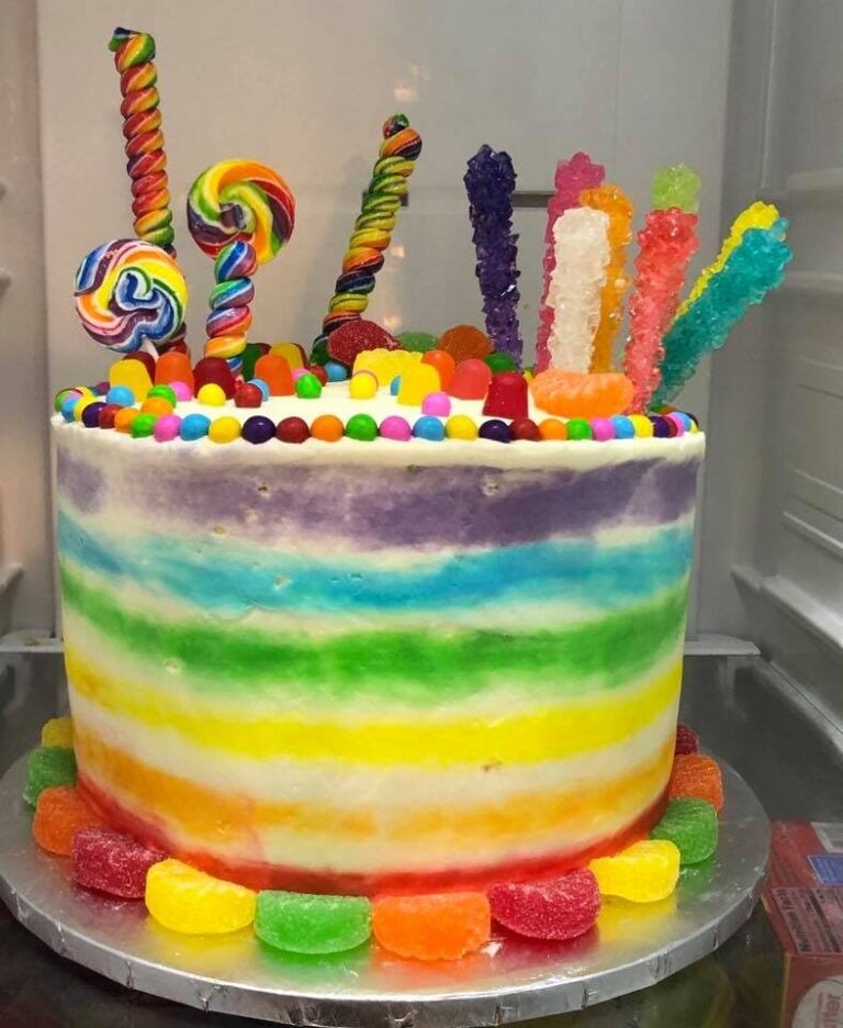 25 Cakes with Crazy Names