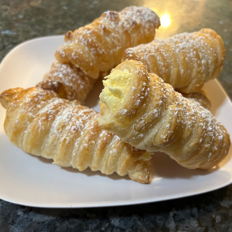 Puff Pastry Cream Horns