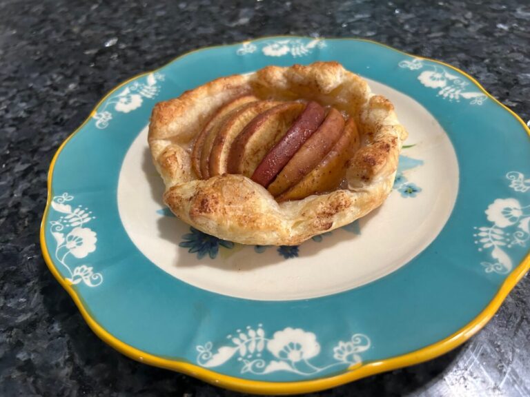 Puff Pastry Apple Galettes