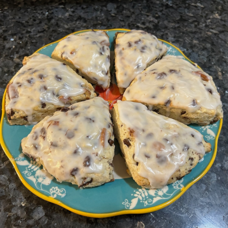 Simple Chocolate Chip Scones