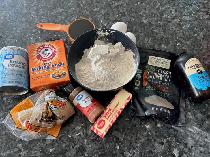 gingerbread cookie ingredients