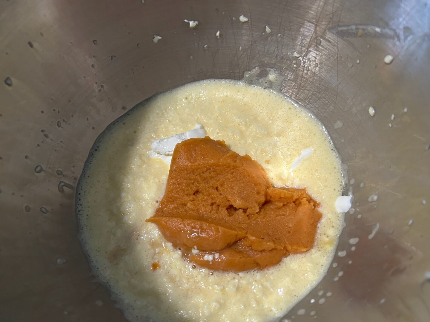 cake batter with pumpkin