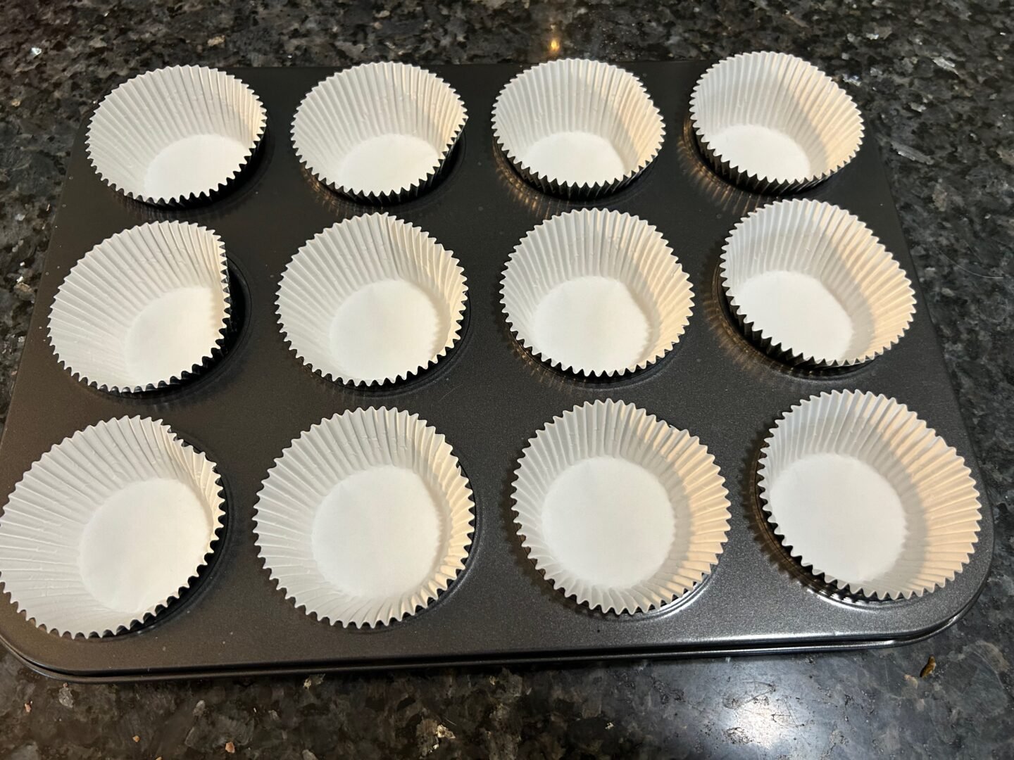 muffin tin with liners