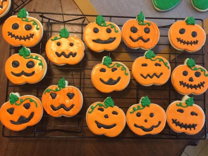 jack-o-lantern cookies