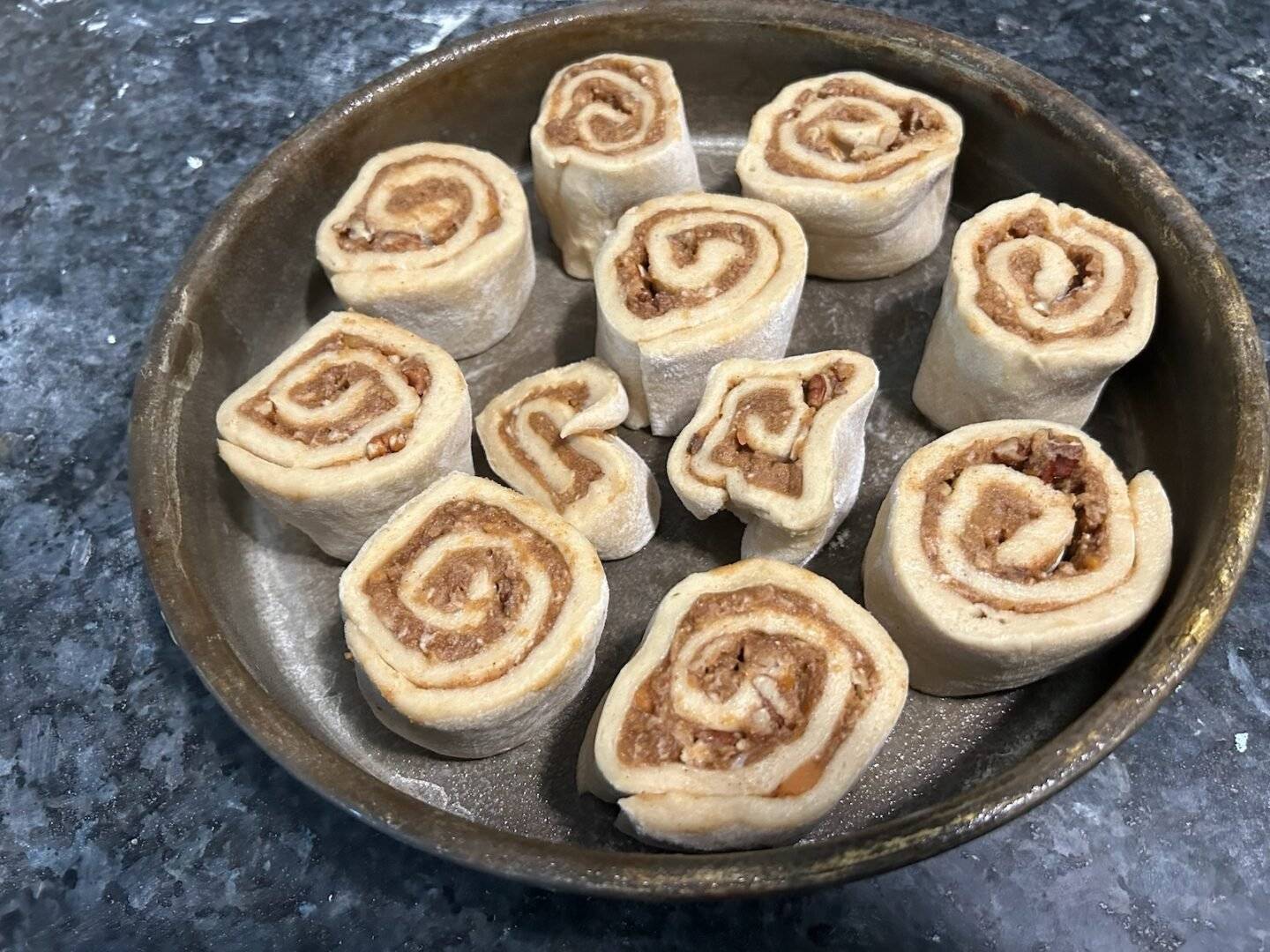 cinnamon rolls unbaked in pan