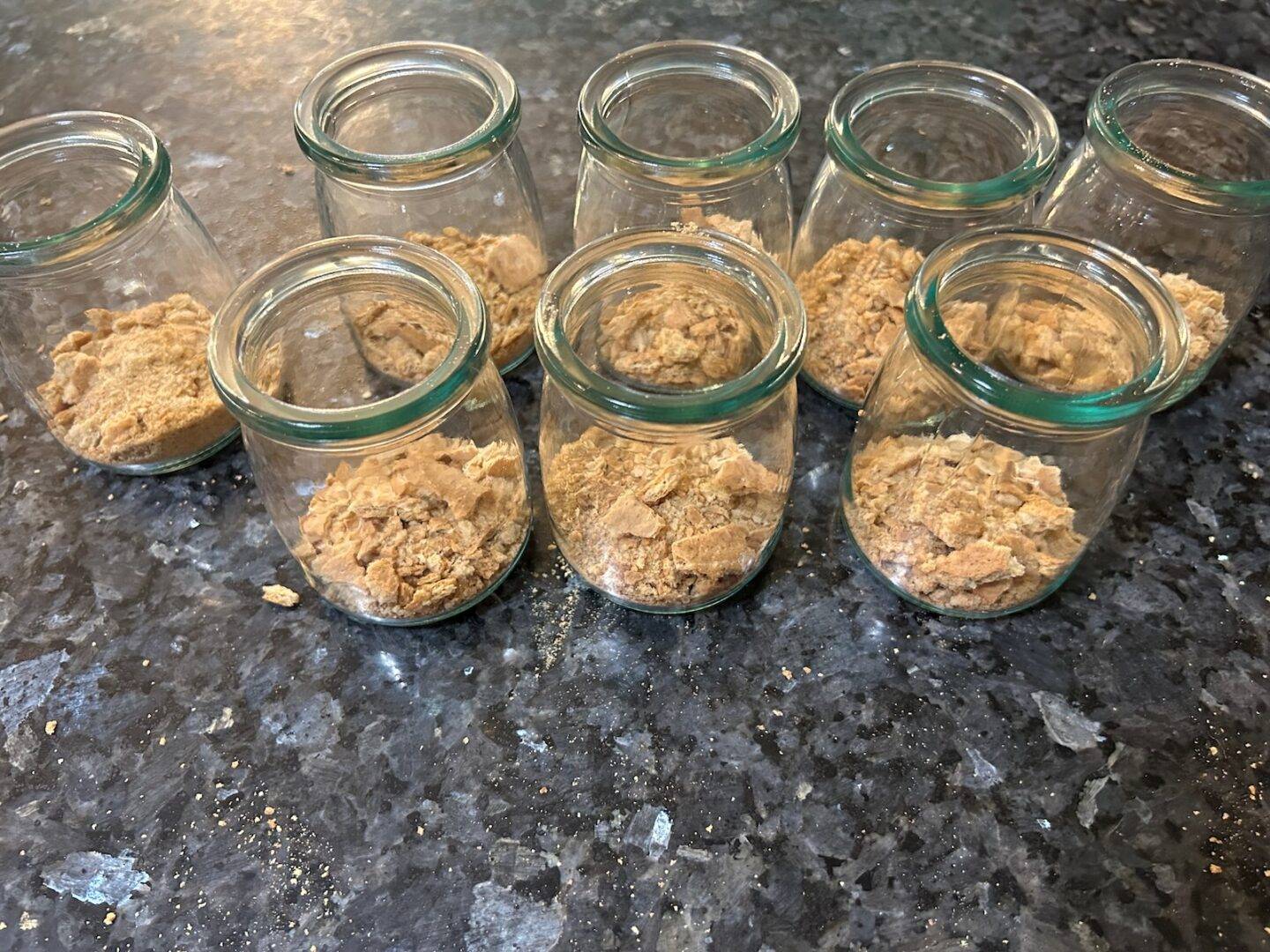 graham crackers in parfait dish