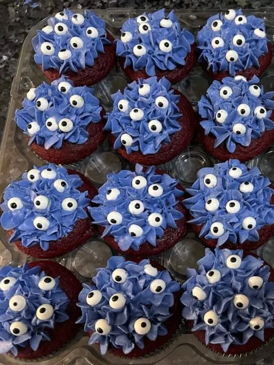 eyeball cupcakes