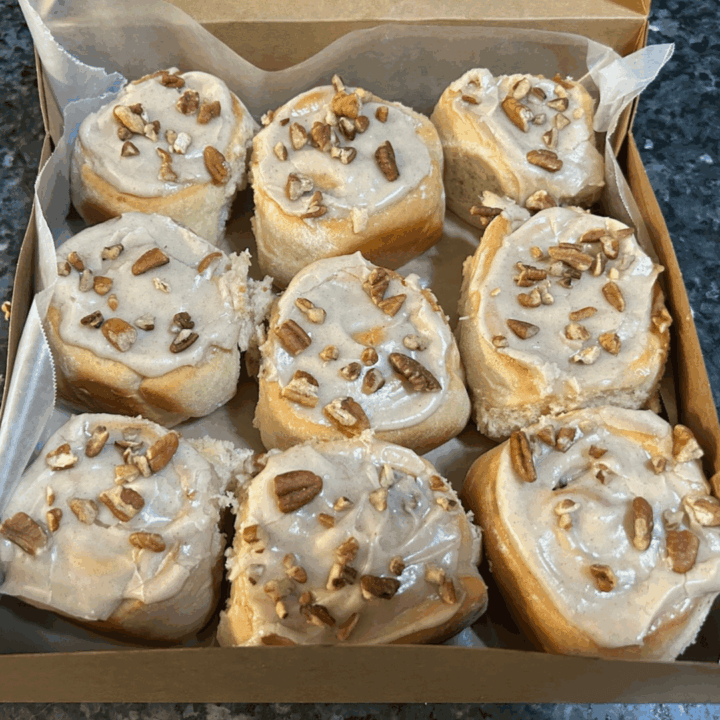 Pumpkin Spice Cinnamon Rolls with Cinnamon Cream Cheese Frosting