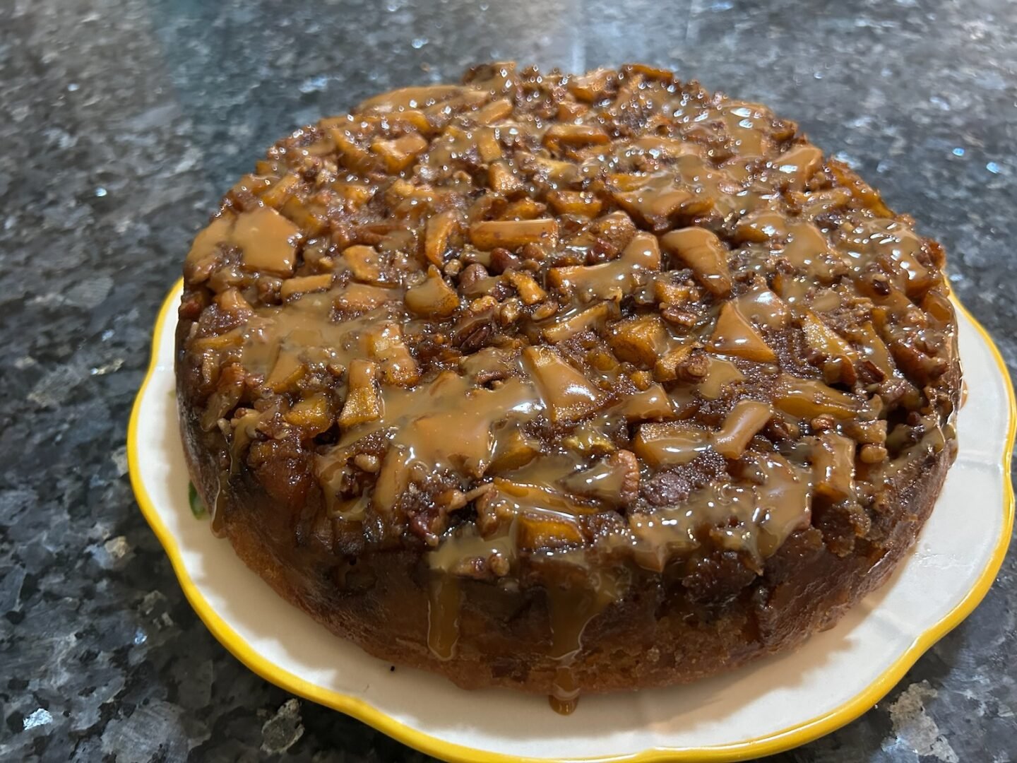 easy apple upside down cake with caramel added on top