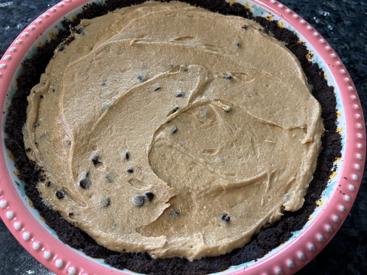Peanut butter filling in Oreo crust