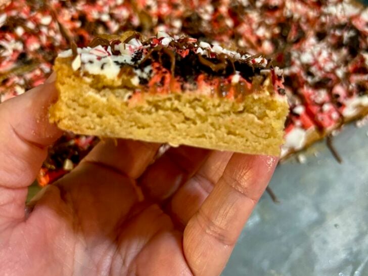 Peppermint Bark Cookie Bar