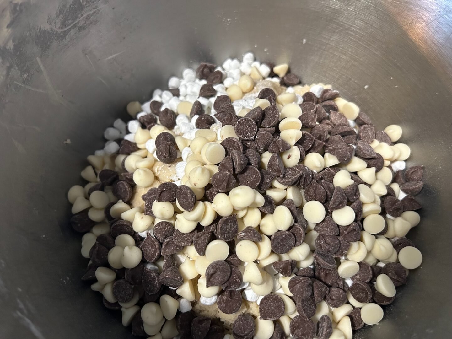 nestle chips and dehydrated mini marshmallows