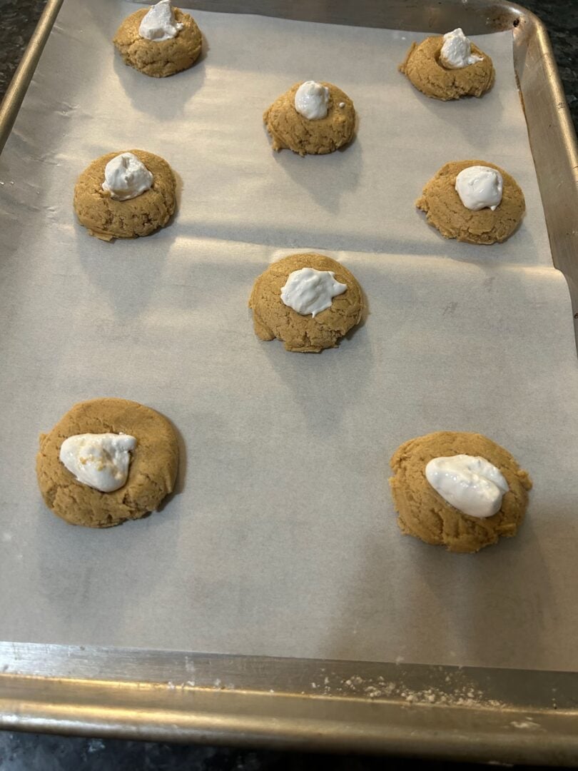 marshmallow fluff in peanut butter dough discs