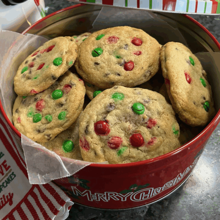 Christmas M&M Cookies