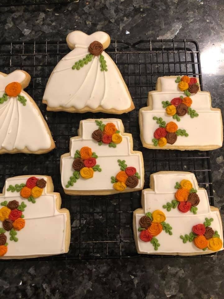 elegant wedding cookies