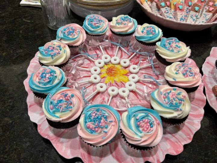 rattle cupcakes