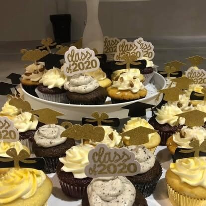 graduation cupcakes on stand