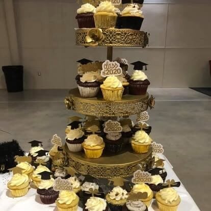 graduation cupcakes on stand