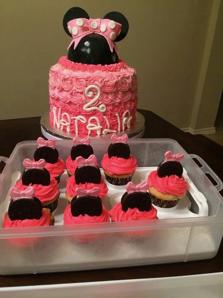 pink cupcakes and cake