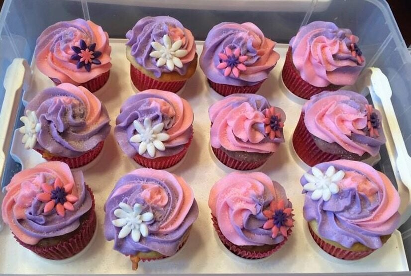 pink and purple frosted cupcakes