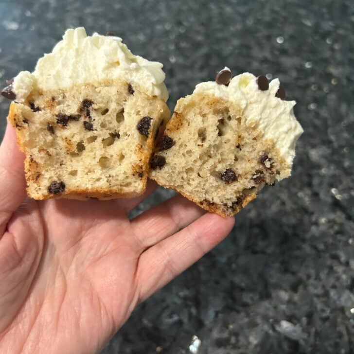 inside of cannoli cupcake