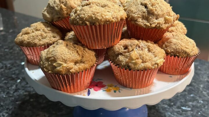 Image for Cinnamon Apple Cake Mix Muffins