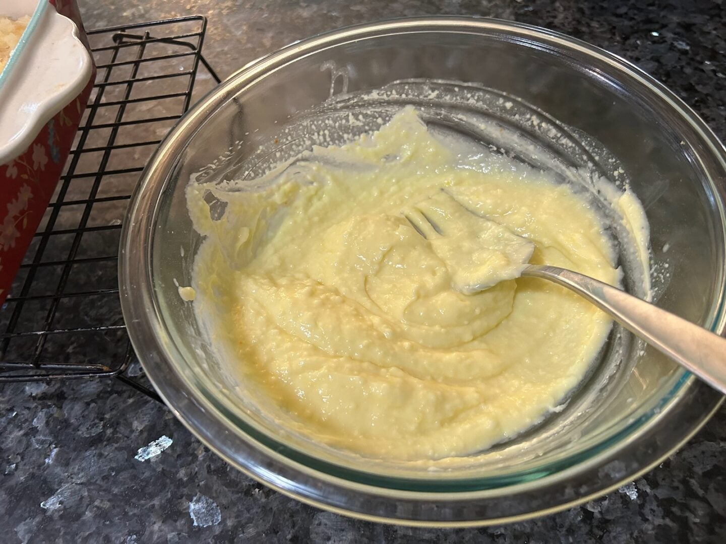 banana cream pudding in bowl
