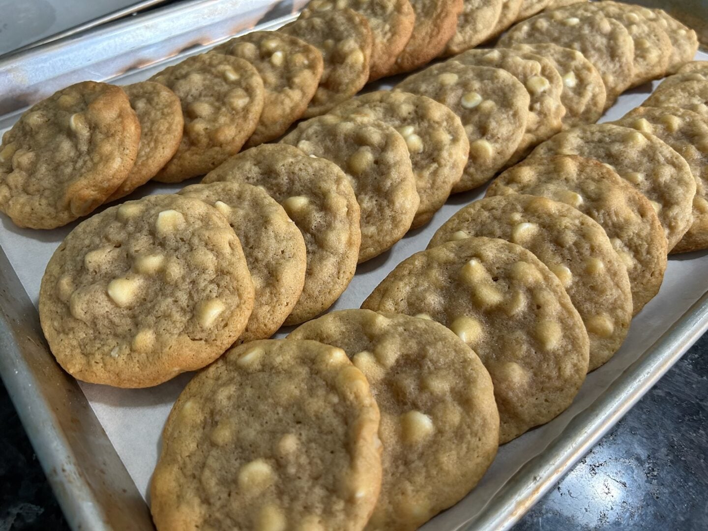 white chocolate macadamia nut cookies