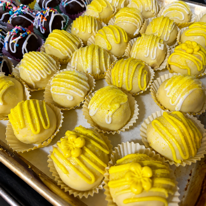 Lemon Oreo Truffles hero image