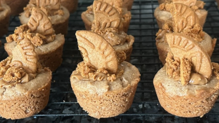 Image for Spice Cake Bites with Cookie Butter Filling