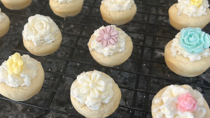Image for Elegant Almond Shortbread Cookie Cups