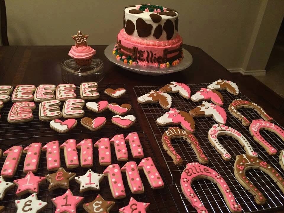 cowgirl cake and cookies