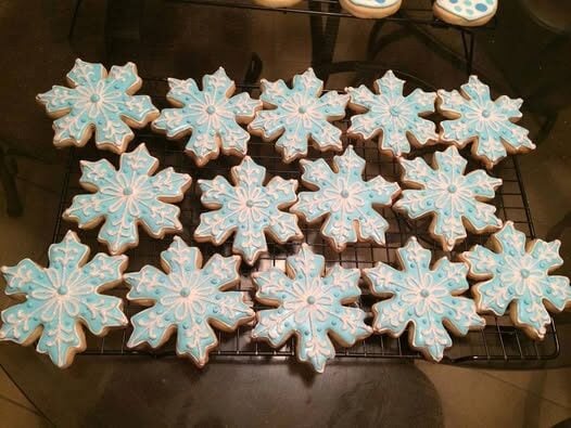 winter snowflake cookies