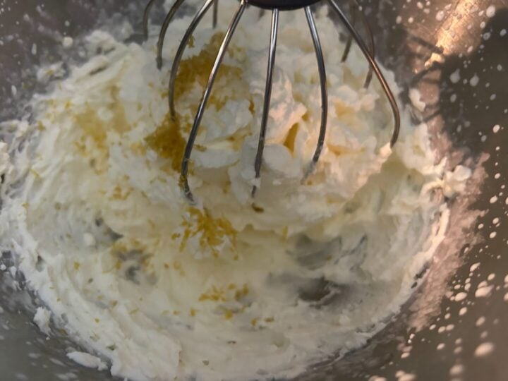 whipping cream with lemon zest and pudding