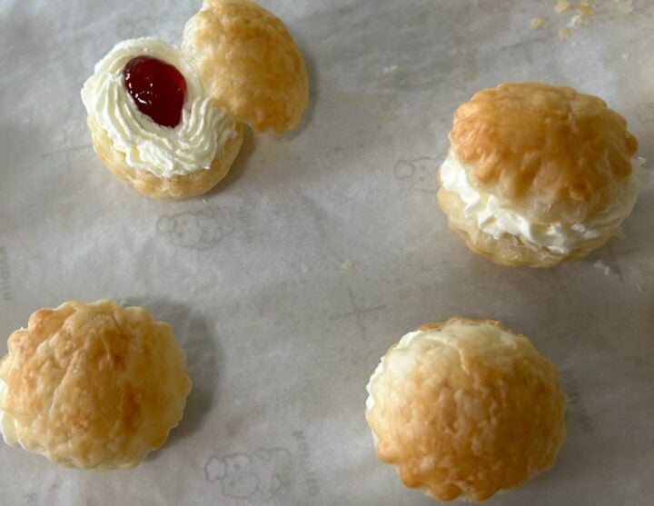 mini cream puffs