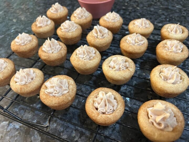 snickerdoodle cookies cups on wire rack