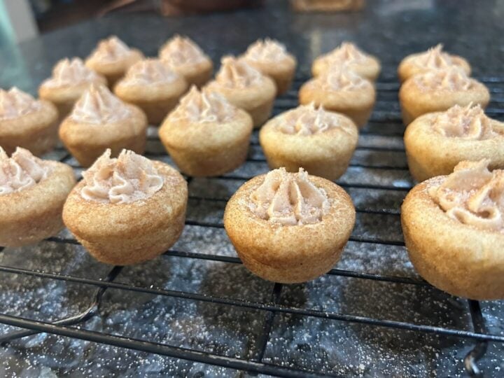 Snickerdoodle Cookie Cups with Cinnamon Marshmallow Filling
