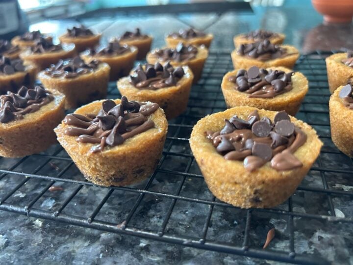 Chocolate Chip Cookie Cups with Nutella Filling 