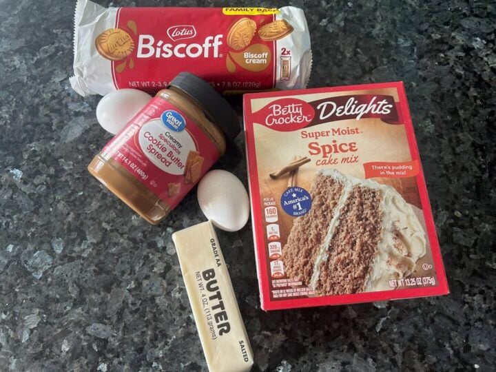 Spice Cake Bites with Biscoff Cookie Butter Filling ingredients