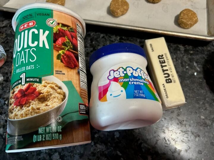 Oatmeal Cream Cookies (Easy Copycat Recipe) ingredients