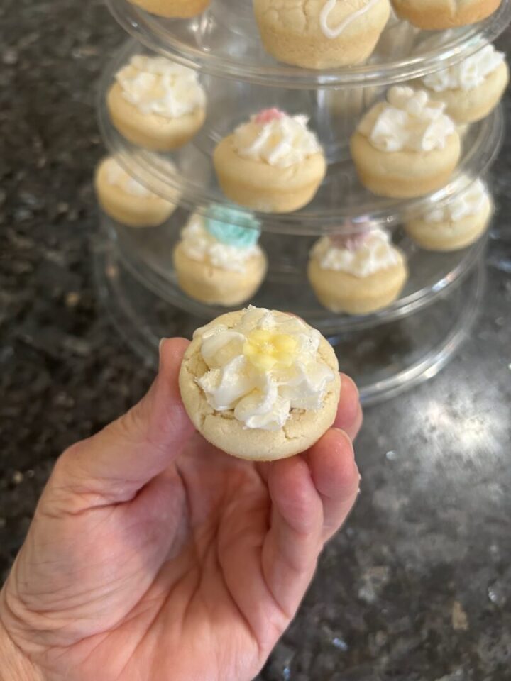 almond cookie cup with marshmallow fluff filling
