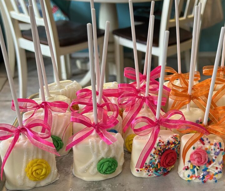 Easy Marshmallow Pops for Parties