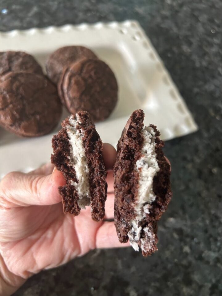 Oreo Sandwich Cookies interior view