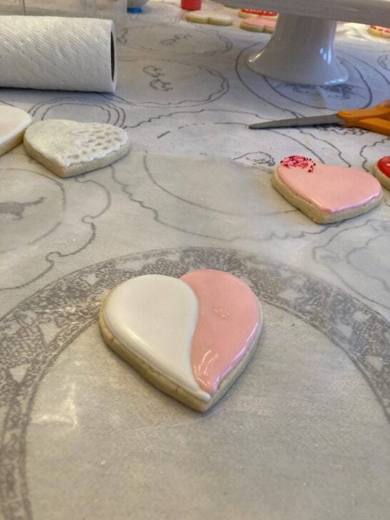royal icing on cookie