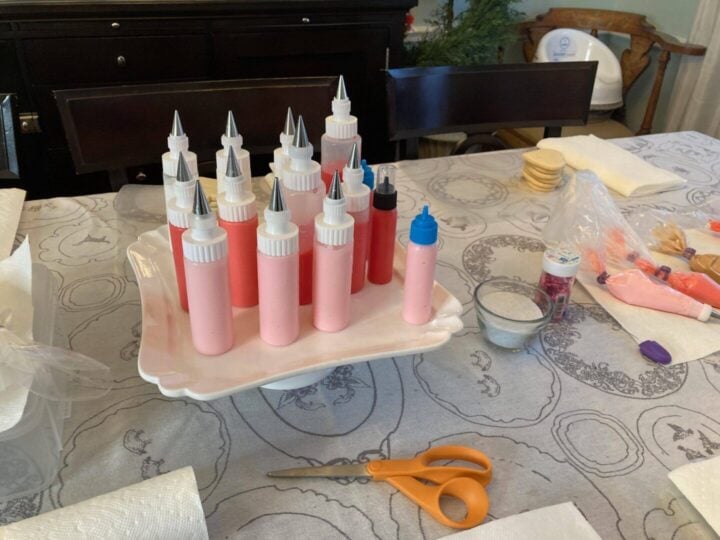 royal icing in bottles